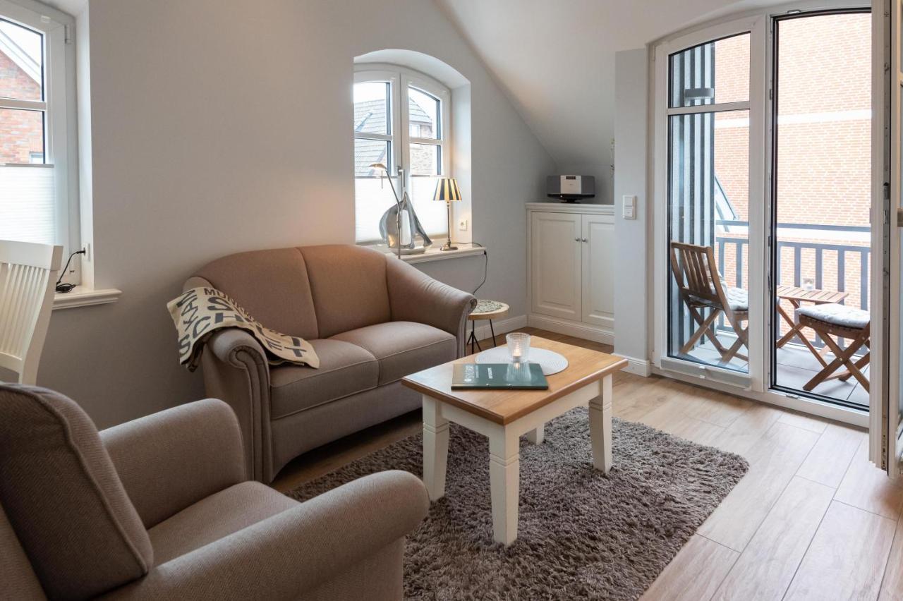 Stadtjuwel, App. 3 * Westerland
